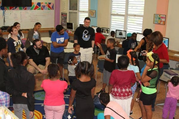 Manifezt-12-18-15-Youth-Tech-Class-4 Life Science Workshop at Little Haiti Optimist Club